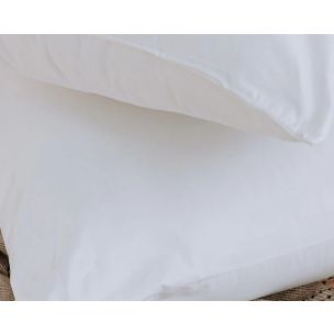 BEDS R US POLYESTER PILLOW
